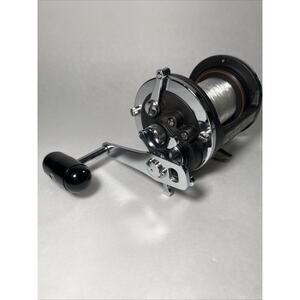 Daiwa 350H Sealine Conventional Saltwater Fishing Reel Made In Japan